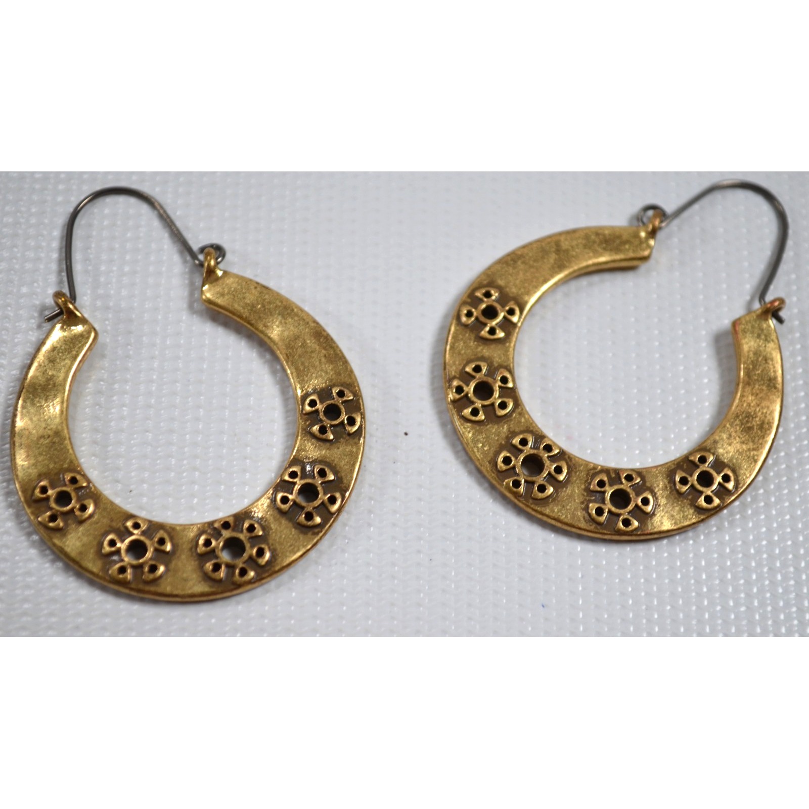 Brass?? Gold Tone Large Hoop Earrings W/ Cutout Floral Design 1.75"